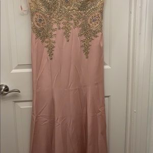 Dresses - 2xL not big but has stretchy material Dresses - 2xL not big but has stretchy material